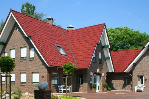 Керамическая черепица Roben Flandern Plus Кайенская блестящая ангоб